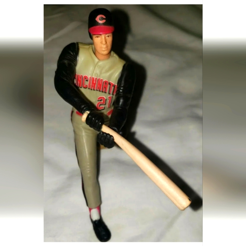 *:  Sean Casey  Action Figure cincinnati reds # 21 MLBPA 2000 Movable Arms 4"